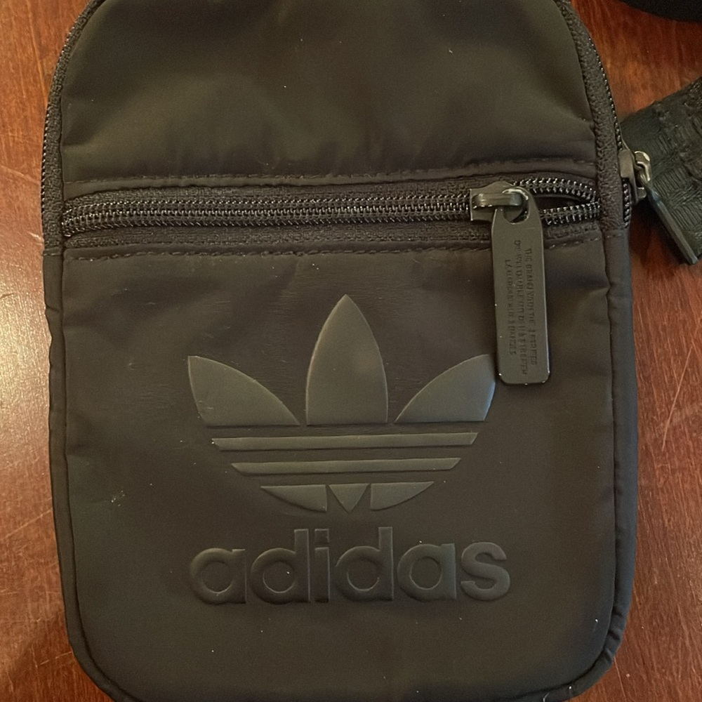 Adidas Multi Use Bag - Picture 2 of 3